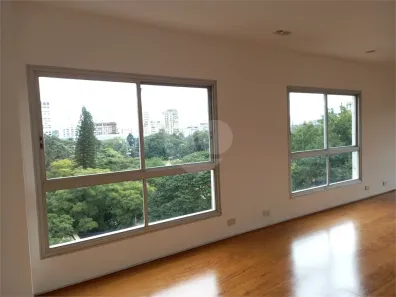 Apartamento com 3 Quartos para alugar, 180m² no Jardim Europa, São Paulo