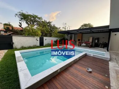 Casa com 8 Quartos à venda, 360m² no Itacoatiara, Niterói