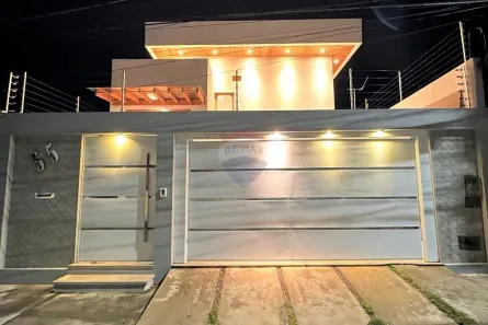 Casa com 3 Quartos à venda, 227m² no Jequiezinho, Jequié