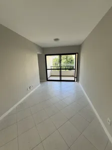 Apartamento com 2 Quartos para alugar, 70m² no Pitangueiras, Lauro de Freitas