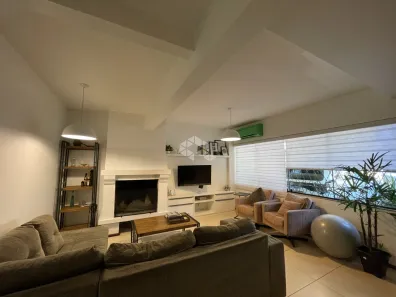Casa com 4 Quartos à venda, 209m² no Tristeza, Porto Alegre