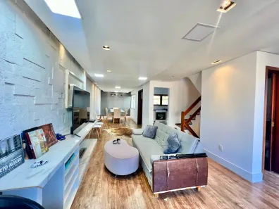 Casa de Condomínio com 4 Quartos à venda, 213m² no Cristal, Porto Alegre