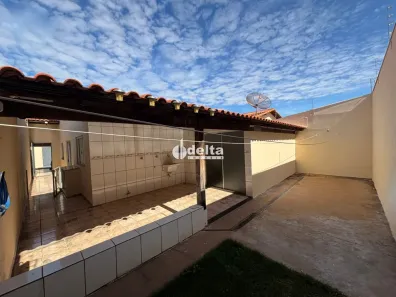 Casa com 3 Quartos à venda, 147m² no Alto Umuarama, Uberlândia
