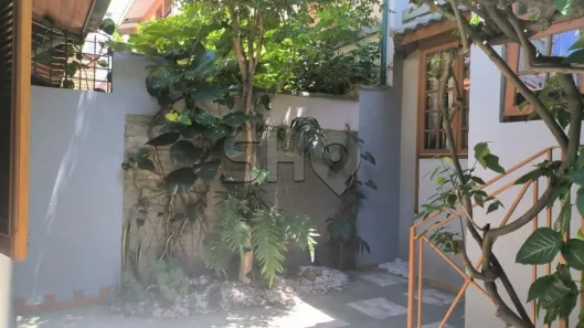 Casa com 3 Quartos para alugar, 240m² no Pinheiros, São Paulo