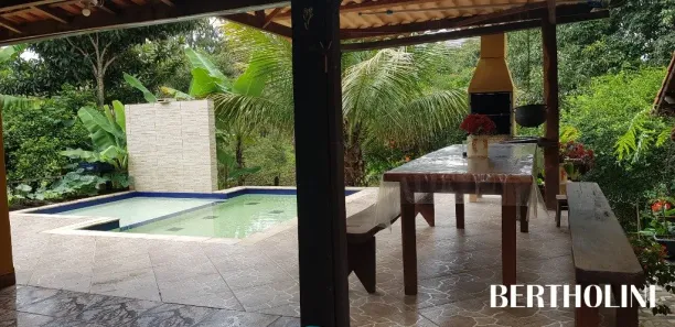 Casa com 4 Quartos à venda, 226m² no Penedo, Itatiaia