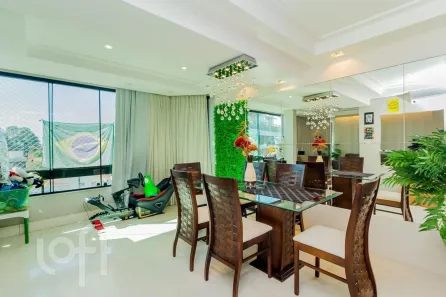 Apartamento com 3 Quartos à venda, 271m² no Jardim Lindóia, Porto Alegre