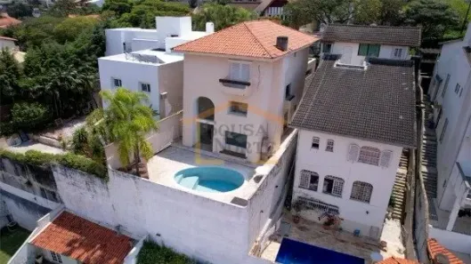 Sobrado com 4 Quartos à venda, 315m² no Jardim Leonor, São Paulo