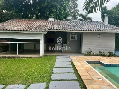 Casa de Condomínio com 5 Quartos para alugar, 750m² no Piratininga, Niterói