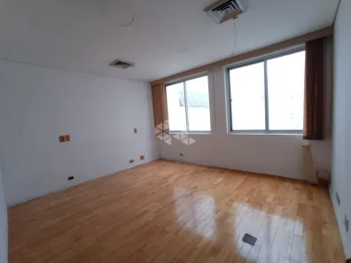 Sala Comercial à venda, 31m² no Farroupilha, Porto Alegre
