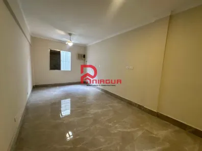 Kitnet com 1 Quarto à venda, 34m² no Canto do Forte, Praia Grande
