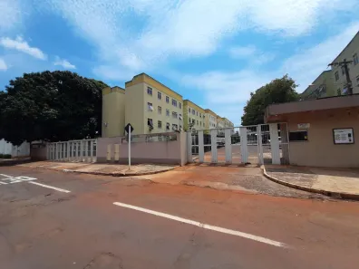 Apartamento com 3 Quartos para alugar, 64m² no Jardim dos Estados, Campo Grande