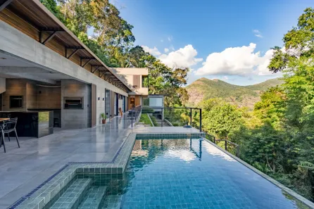 Casa de Condomínio com 5 Quartos à venda, 450m² no Itaipava, Petrópolis