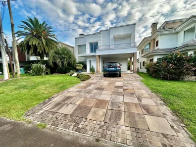 Casa de Condomínio com 4 Quartos à venda, 460m² no XANGRI-LÁ, Xangri-lá