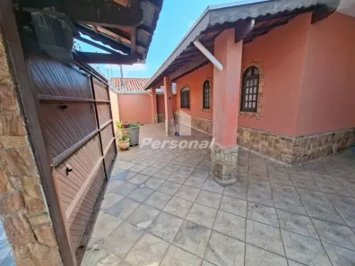 Casa com 3 Quartos para alugar, 200m² no Parque Aeroporto, Taubaté