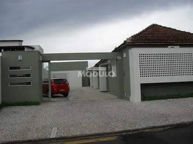 Prédio Comercial para alugar, 90m² no Fundinho, Uberlândia