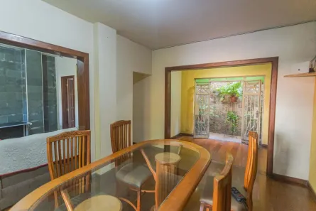 Casa com 4 Quartos à venda, 321m² no Pompéia, Belo Horizonte