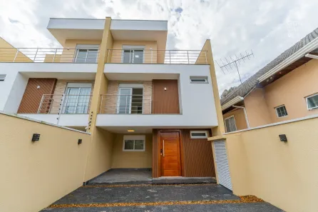 Sobrado com 3 Quartos à venda, 179m² no Santo Inácio, Curitiba