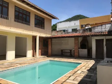Casa com 5 Quartos à venda, 320m² no Piratininga, Niterói