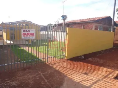 Casa com 2 Quartos para alugar, 72m² no Parque Hortência, Maringá