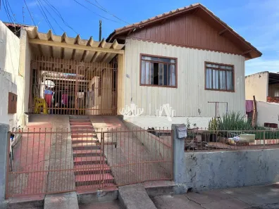 Casa com 3 Quartos à venda, 150m² no Jardim do Sol, Londrina