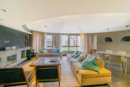 Apartamento com 3 Quartos para alugar, 160m² no Mont Serrat, Porto Alegre