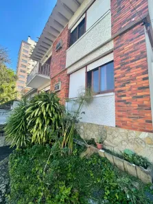 Casa com 4 Quartos à venda, 229m² no Petrópolis, Porto Alegre