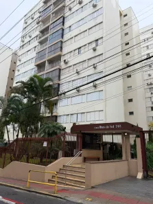 Apartamento com 3 Quartos para alugar, 96m² no Centro, Florianópolis