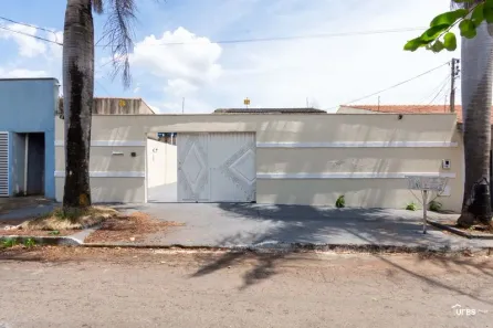 Casa com 3 Quartos para alugar, 187m² no Jardim Ana Lúcia, Goiânia
