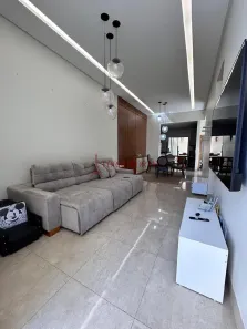 Casa com 3 Quartos à venda, 172m² no Santa Genoveva, Goiânia