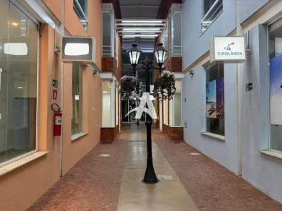 Ponto Comercial para alugar, 90m² no Centro, Uberlândia