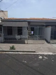 Casa com 3 Quartos para alugar, 90m² no Conjunto Habitacional São Deocleciano, São José do Rio Preto
