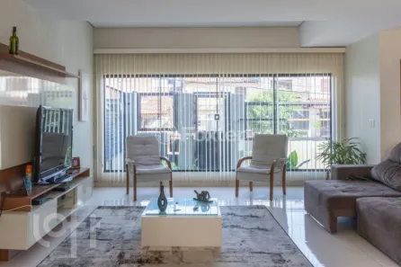 Casa com 3 Quartos à venda, 270m² no Jardim Leopoldina, Porto Alegre
