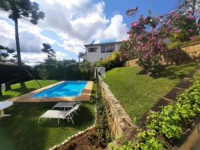 Casa com 4 Quartos à venda, 231m² no Jardim Cascata, Teresópolis