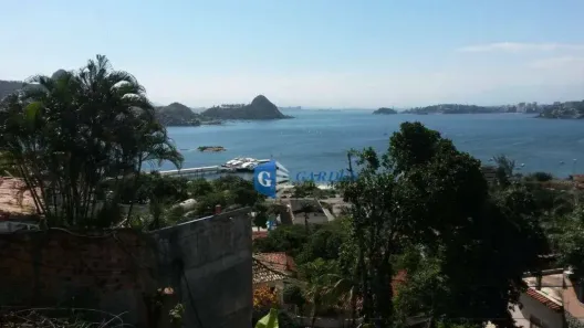 Lote/Terreno à venda, 890m² no Charitas, Niterói