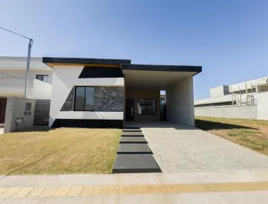 Casa de Condomínio com 3 Quartos à venda, 165m² no Jardins Bolonha, Senador Canedo
