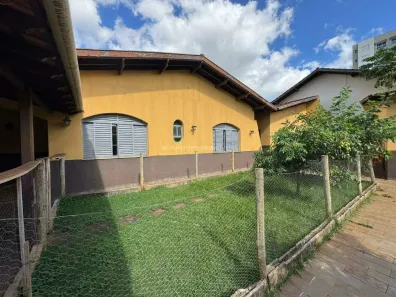 Casa com 3 Quartos à venda, 529m² no Santa Maria, Uberaba