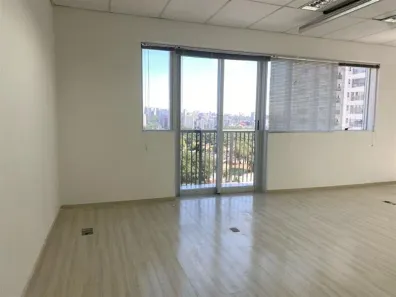 Sala Comercial para venda ou aluguel, 42m² no Santo Amaro, São Paulo
