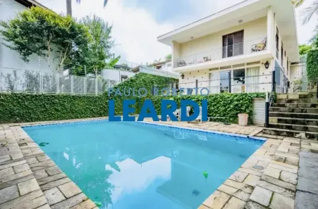 Casa com 4 Quartos à venda, 554m² no Vila Ida, São Paulo