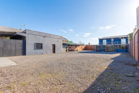 Casa com 3 Quartos para alugar, 350m² no Rio Branco, Canoas
