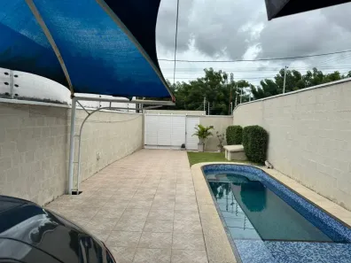 Sobrado com 4 Quartos à venda, 140m² no Urucunema, Eusébio