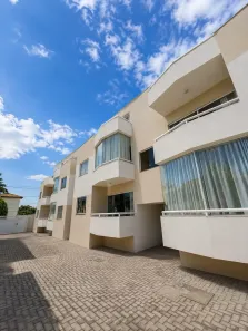 Apartamento com 2 Quartos para alugar, 90m² no Buraquinho, Lauro de Freitas