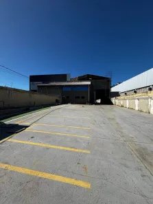Galpão/Depósito/Armazém para alugar, 450m² no Granja dos Cavaleiros, Macaé