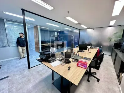 Sala Comercial para venda ou aluguel, 456m² no Cidade Monções, São Paulo
