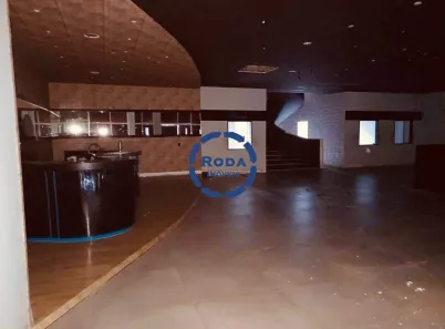 Prédio Comercial para alugar, 748m² no Gonzaga, Santos