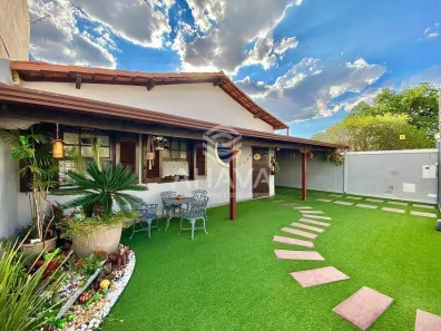 Casa com 3 Quartos à venda, 360m² no Itapoã, Belo Horizonte
