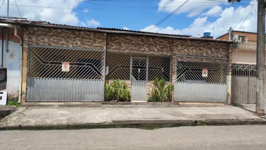 Casa com 3 Quartos para alugar, 200m² no Coqueiro, Ananindeua