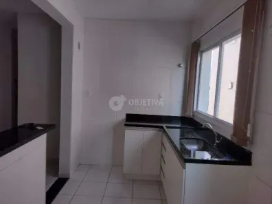Apartamento com 2 Quartos para alugar, 67m² no Carajás, Uberlândia