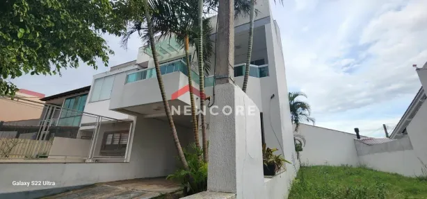 Casa com 3 Quartos à venda, 180m² no Hípica, Porto Alegre