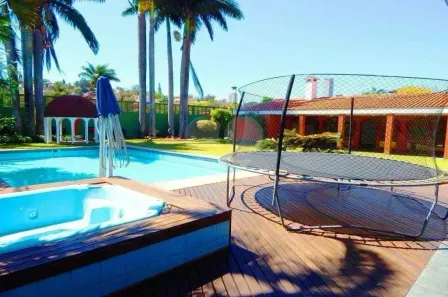 Sobrado com 6 Quartos à venda, 1400m² no Jardim Cordeiro, São Paulo