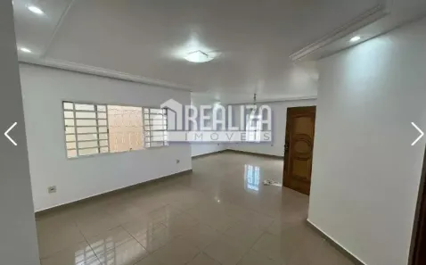 Casa com 4 Quartos à venda, 176m² no Nossa Senhora da Abadia, Uberaba